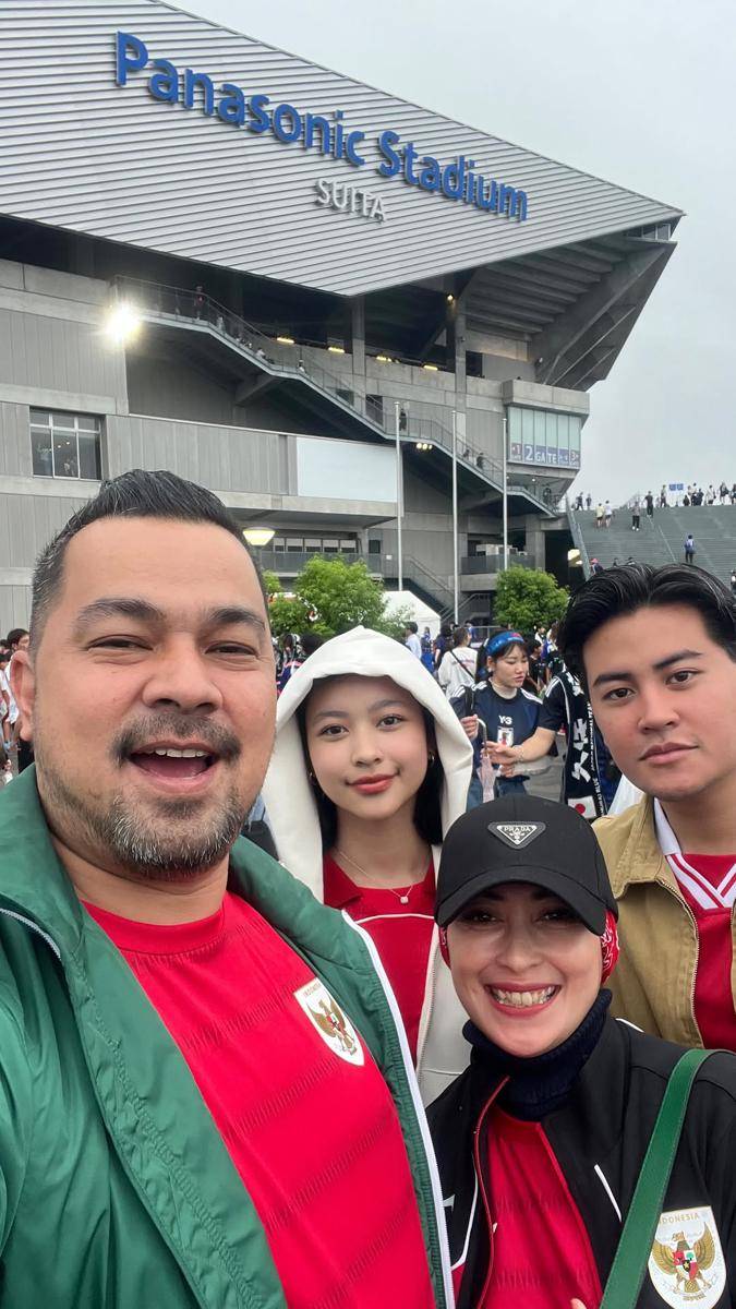 keluarga Sultan Djorghi nonton Timnas Indonesia di Jepang (instagram.com/djorghisultan) 